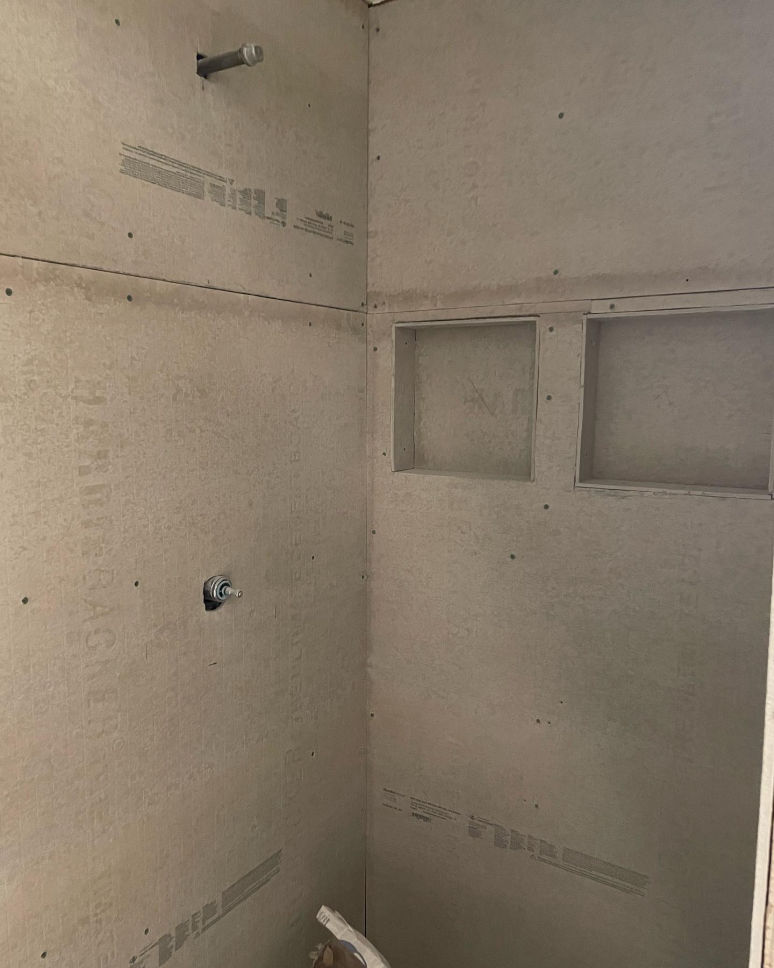 Bathroom #1 - Before